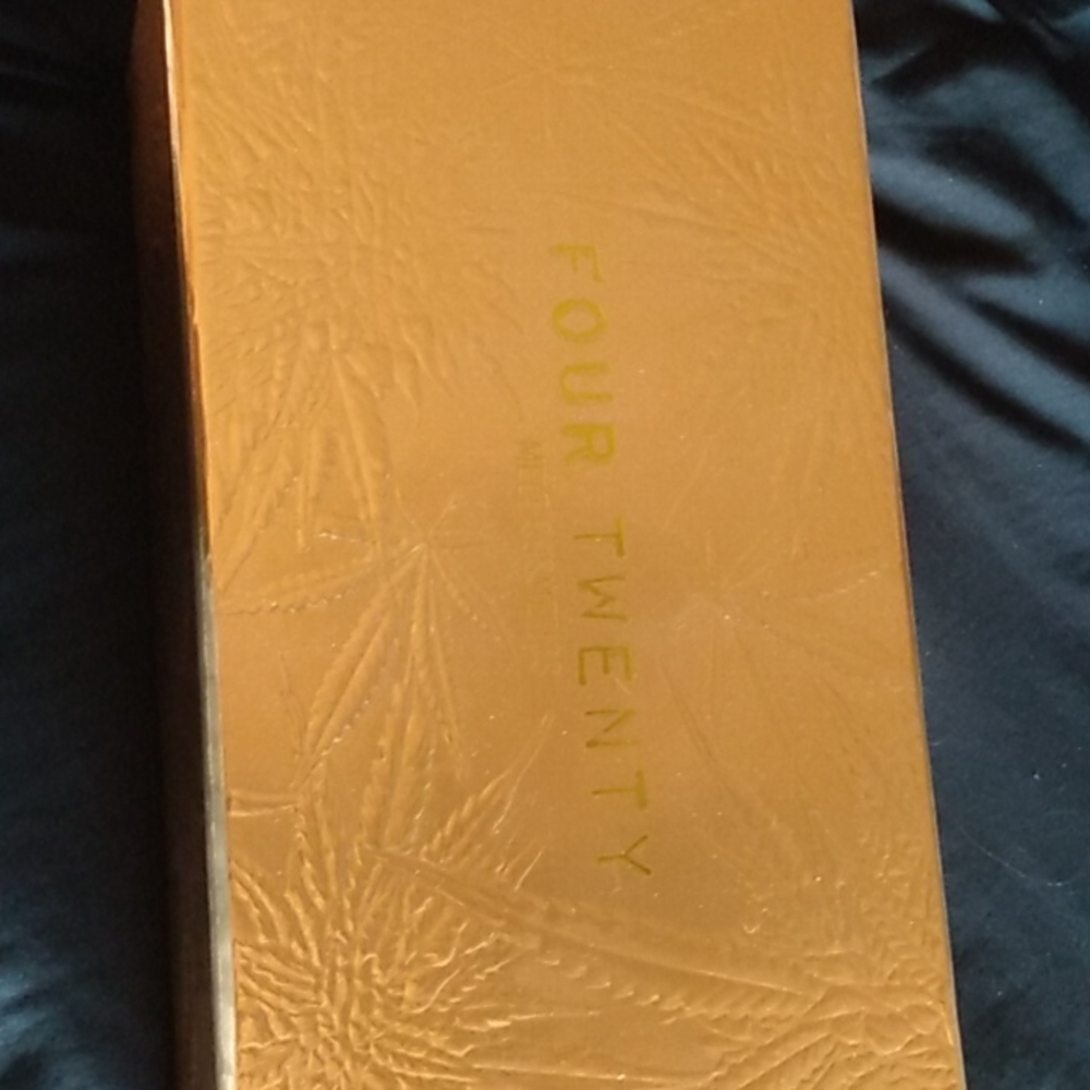 420;PR BOX - Picture 3 of 5